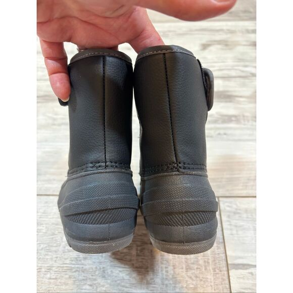 Cat & Jack black snow boots/winter boots size 5 - Picture 8 of 12